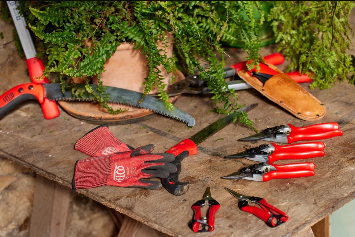 Садовый инструмент